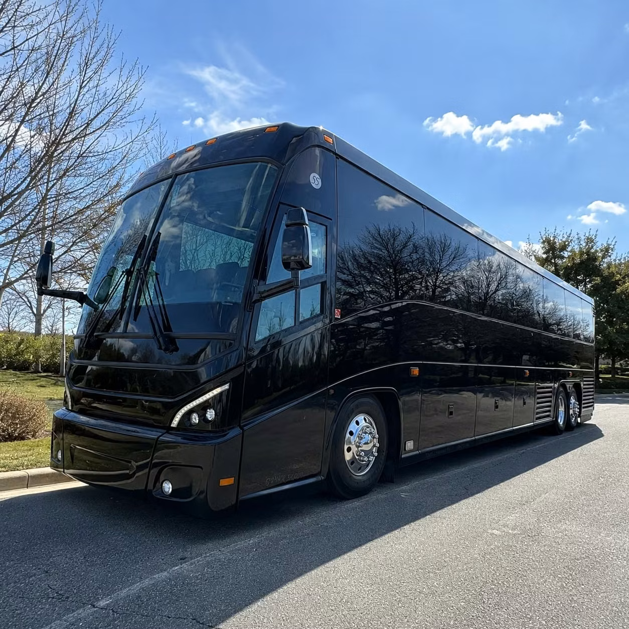winterhavencharterbuscompany com makes finding corporate shuttle service in winter haven simple for hr teams